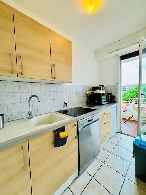 Apartment Le Saint Charles, Studio 2 Prs, 300M Plages Antibes